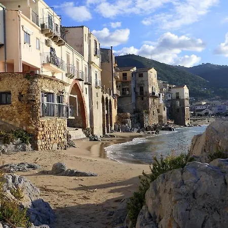 Casa Vicolo Re Daire Cefalù