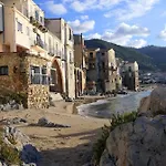 Casa Vicolo Re شقة تْشيفالو