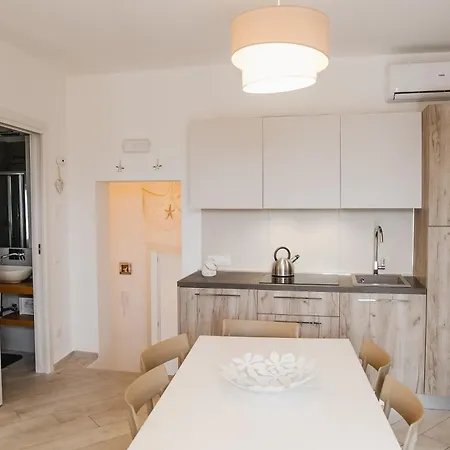Casa Vicolo Re チェファル